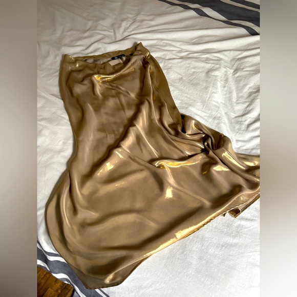 Zara gold skirt, never worn just tried on!